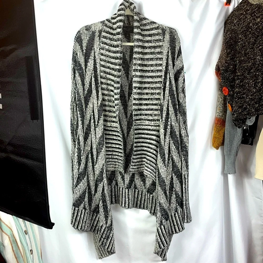Romeo & Juliet Couture open face waterfall slouchy knit cardigan Sz L